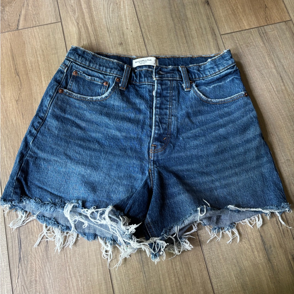 Abercrombie dad short - high rise